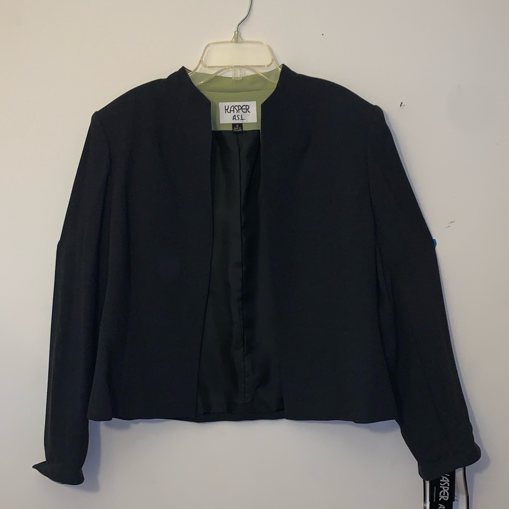 3pc Kasper charcoal & green women’s suit. Size: 12